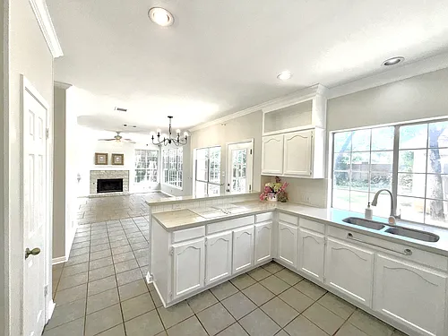 7418 Mifflin Kenedy Ter Photo 1