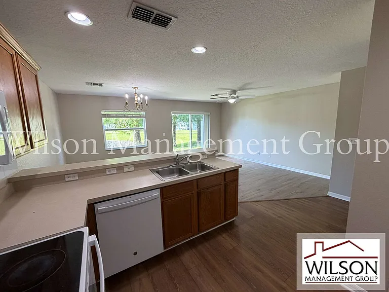 12664 Somerset Oaks St — Photo 12