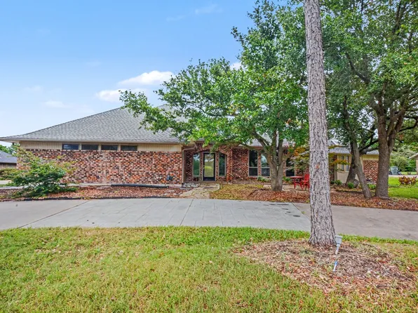 208 Camino Real W, Lucas, TX 75098