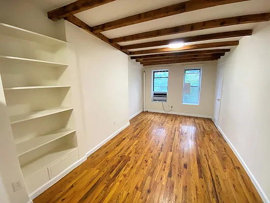 Rented by OvCo Realty | media 23