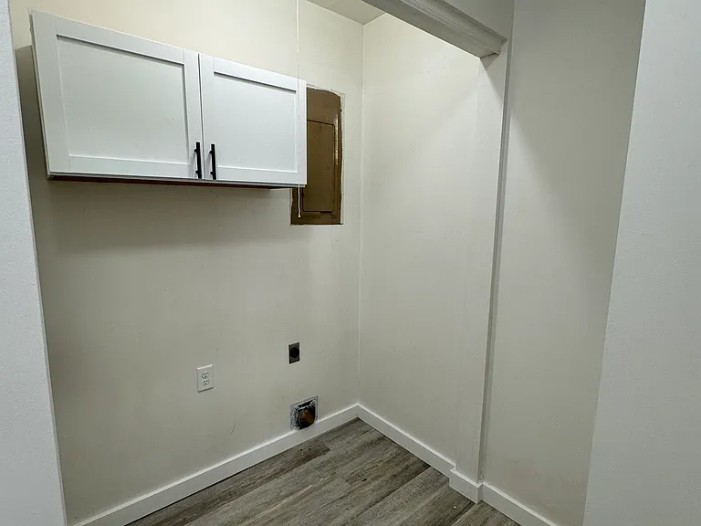 403 Rennaker St #7 — Photo 8