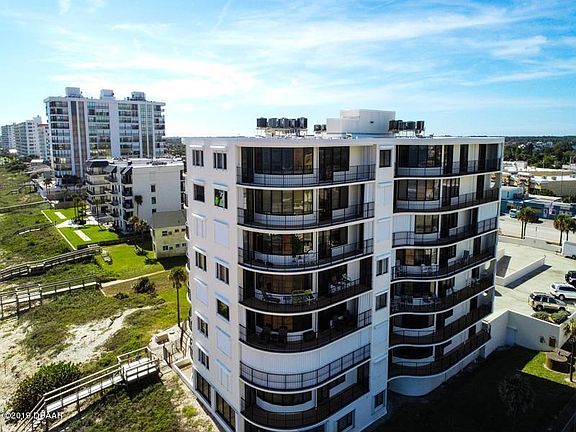 3rd image of 1295 Ocean Shore Blvd #5030