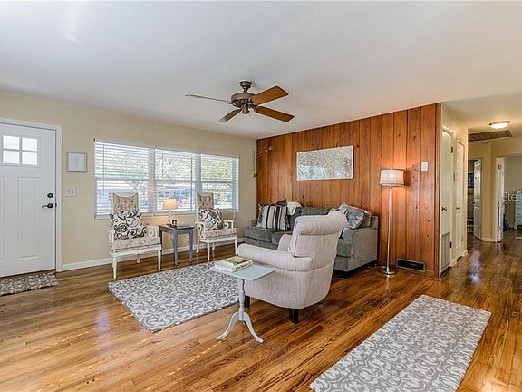 3rd image of 117 Highland Dr