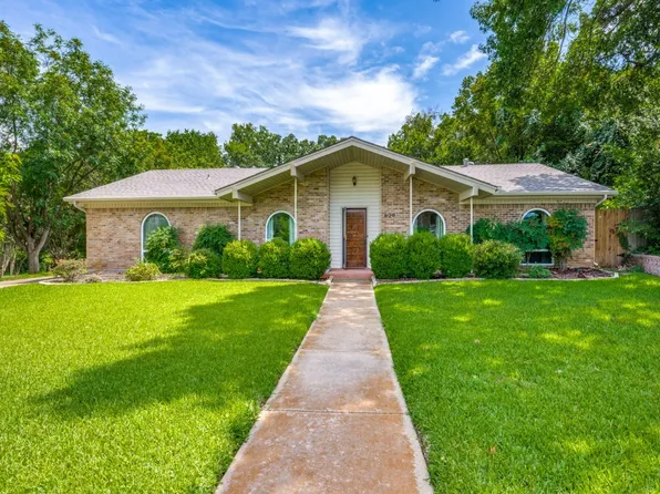 620 Donna Ln, Bedford, TX 76022