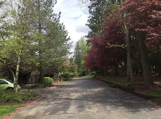 30 Breezewood Cmn, East Amherst, NY 14051