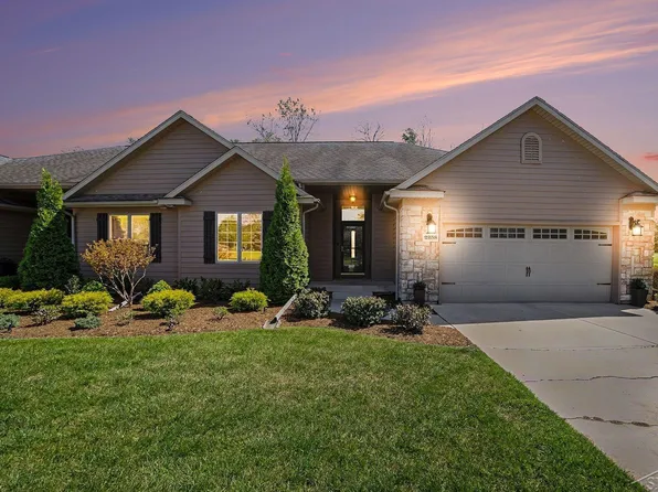 2258 Currie Ln, Bay City, MI 48706