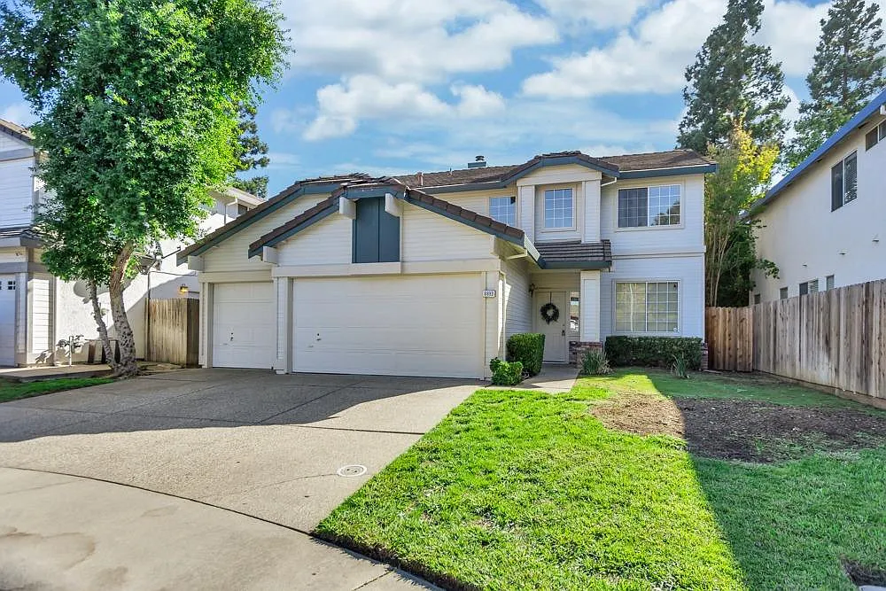 8893 Marketta Ct photo 1