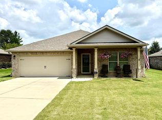 1123 SW Colonial Dr, Cullman, AL 35055