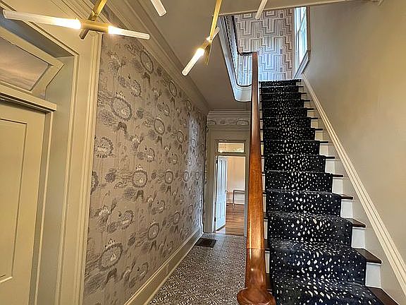 Front Entryway & Stairway