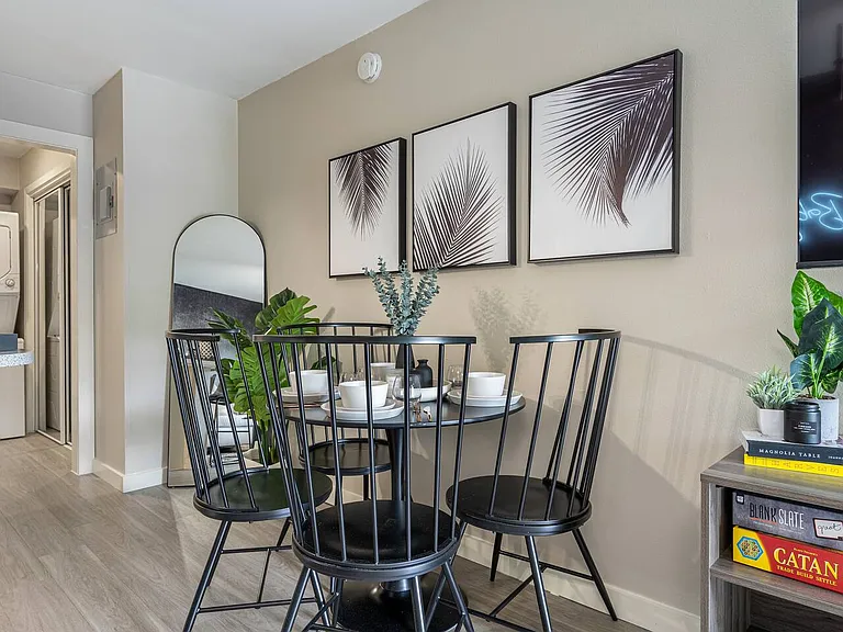 6811 Great Northern Blvd #L — Photo 4