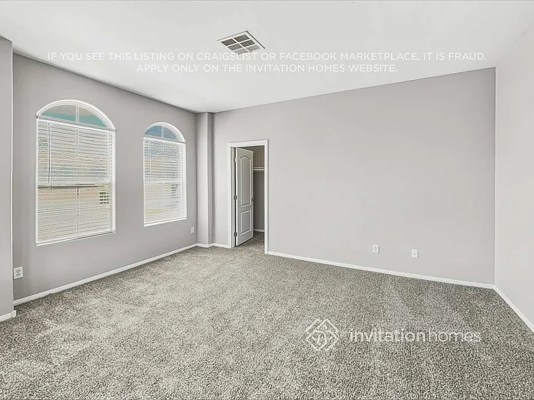 4028 Villeroy Ave — Photo 13