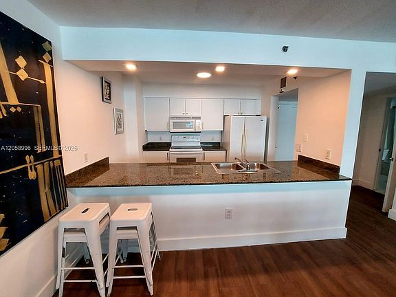 5th image of 1200 Brickell Bay Dr #3708