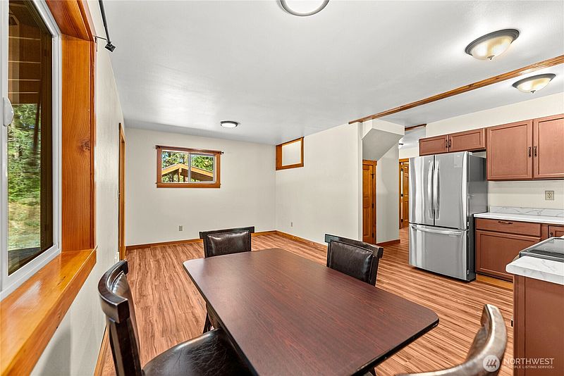 5th image of 15 Howerton Road