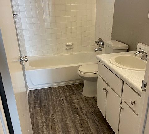 4th image of 6816 N 17th Ave APT 3