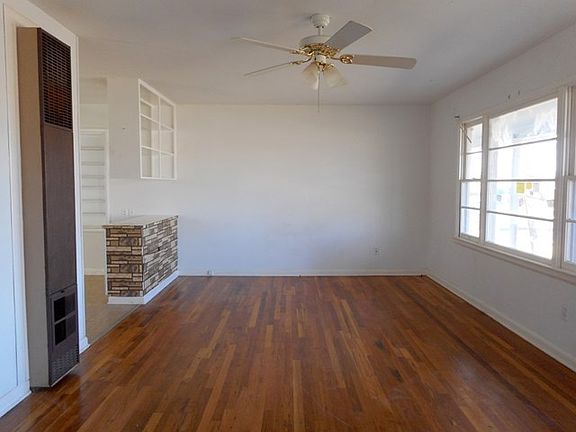 2nd image of 2720 S Colonial Dr