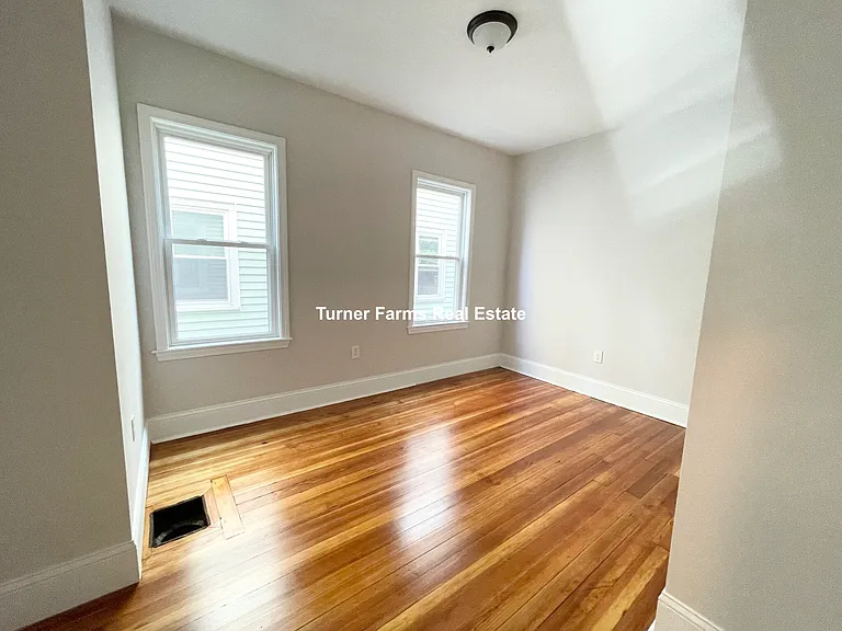 26 Taft St — Photo 13