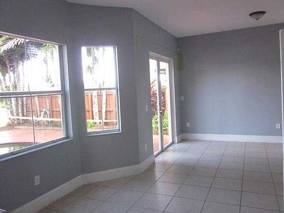 family room and eat in kitchen