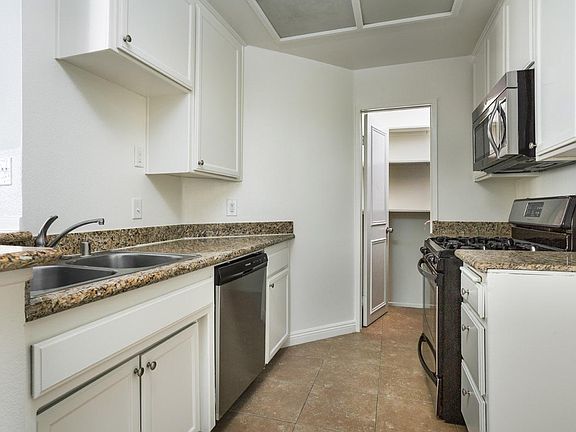 4th image of 4560 Coldwater Canyon Ave APT 204
