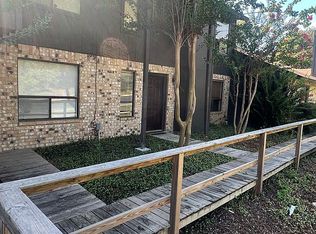 508 Hickory St, Huntsville, TX 77320