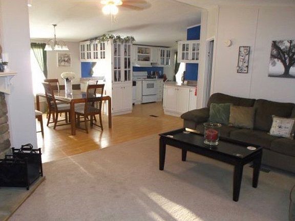 Open living/dinning area