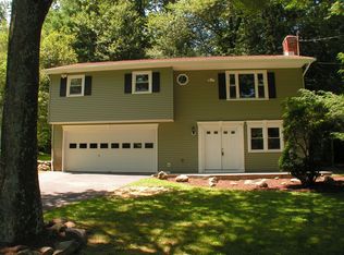 7 Valley Rd, Danbury, CT 06811