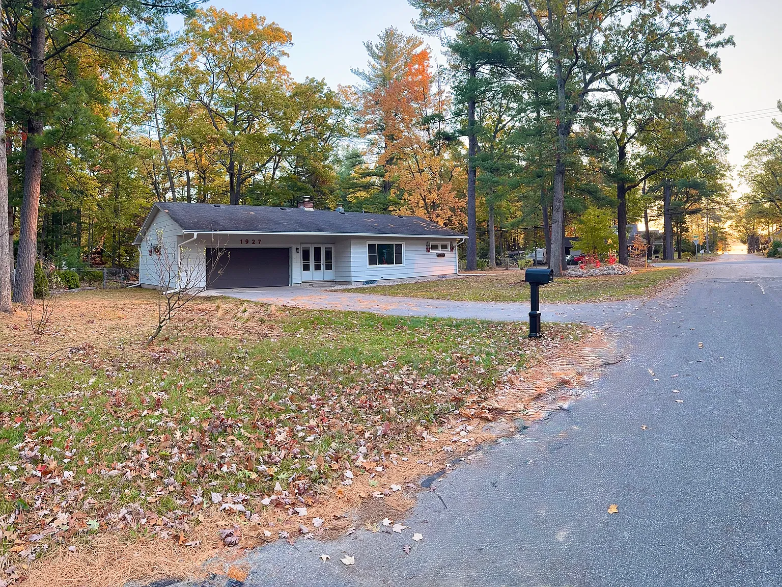 2 bed, 1.5 bath, 1200 sqft, $2,200 — Photo 1