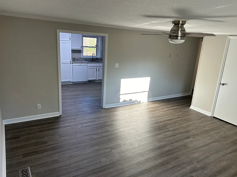 486 Wilmouth Rd — Photo 8