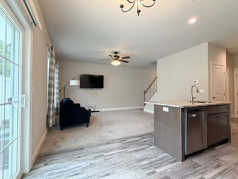 207 Sage Blvd — Photo 8
