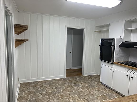 5th image of 57 Harmony Ln