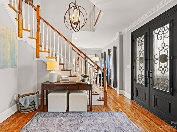 4th image of 171 Prestwood Ln