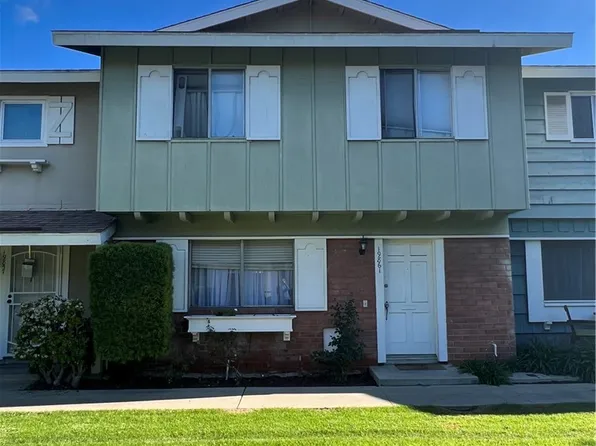 19861 Keswick Ln, Huntington Beach, CA 92646