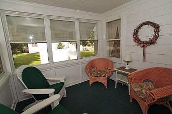 5th image of 2460 Browncroft Dr
