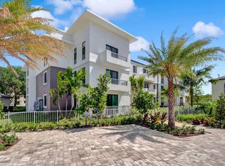 100 W Hidden Valley Blvd APT 102, Boca Raton, FL 33487