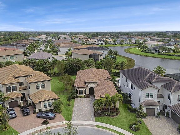 2nd image of 9931 Bozzano Dr