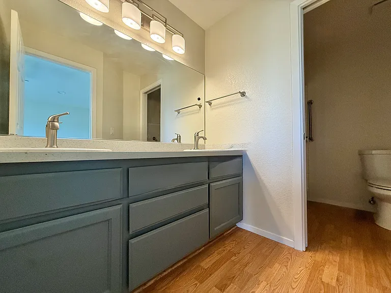 1785 Shamrock Cir — Photo 15
