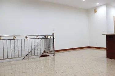 Rented by H L Dynasty Real Estate Corp