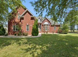 1210 Lila Dr, Murfreesboro, TN 37128