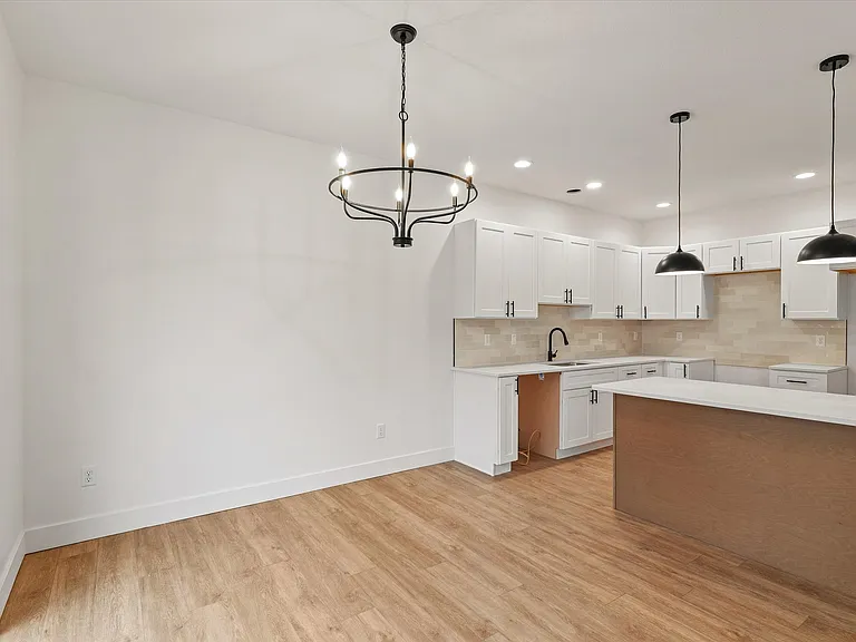 3708 Lighthouse Pointe — Photo 7