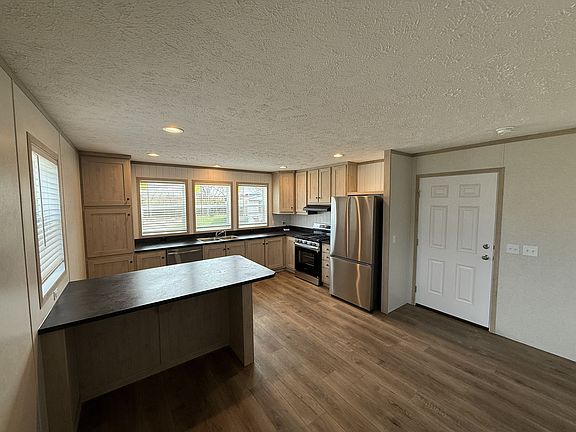 7th image of this home