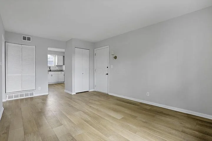 1 bed, 1.0 bath, 600 sqft, $900 — Photo 26