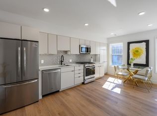 716 L St SE #14F537EFE, Washington, DC 20003