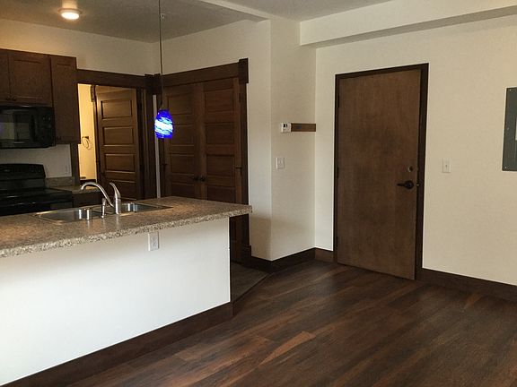 3rd image of 535 Ryman St APT 103