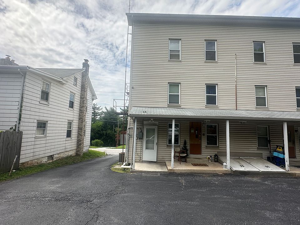 1st image of 2669 N Sherman St APT 1