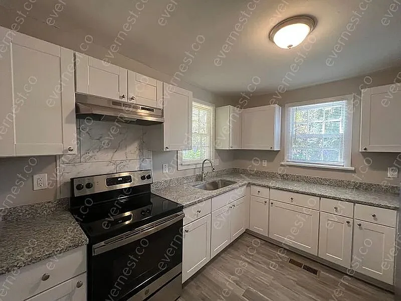 3 bed, 2.0 bath, 1222 sqft, $1,225 — Photo 3