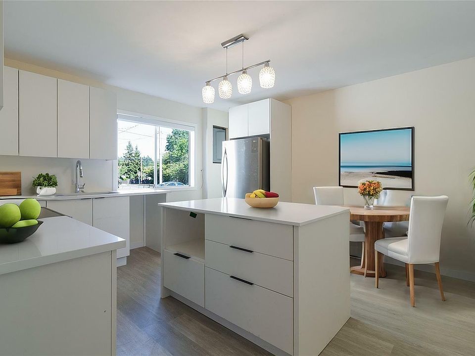 510 6th St, Nanaimo, BC V9R 1J6 | Zillow