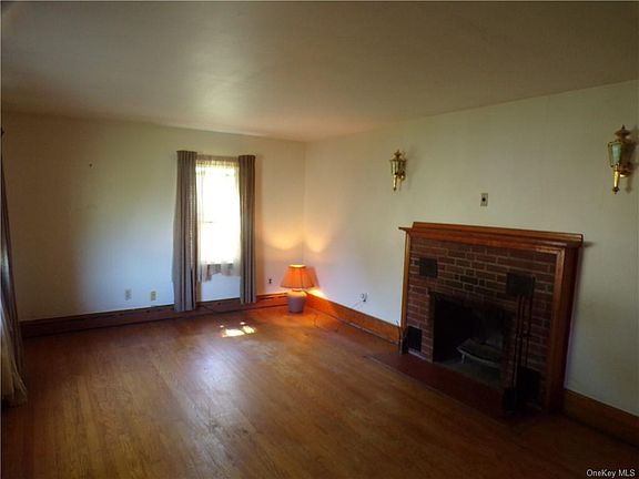 5th image of 106 Blanche Ave