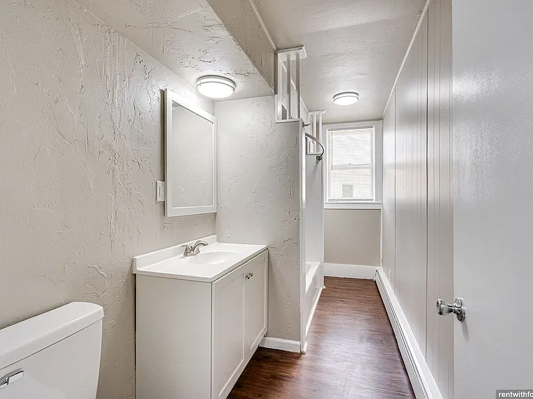536 Algoma Blvd — Photo 15
