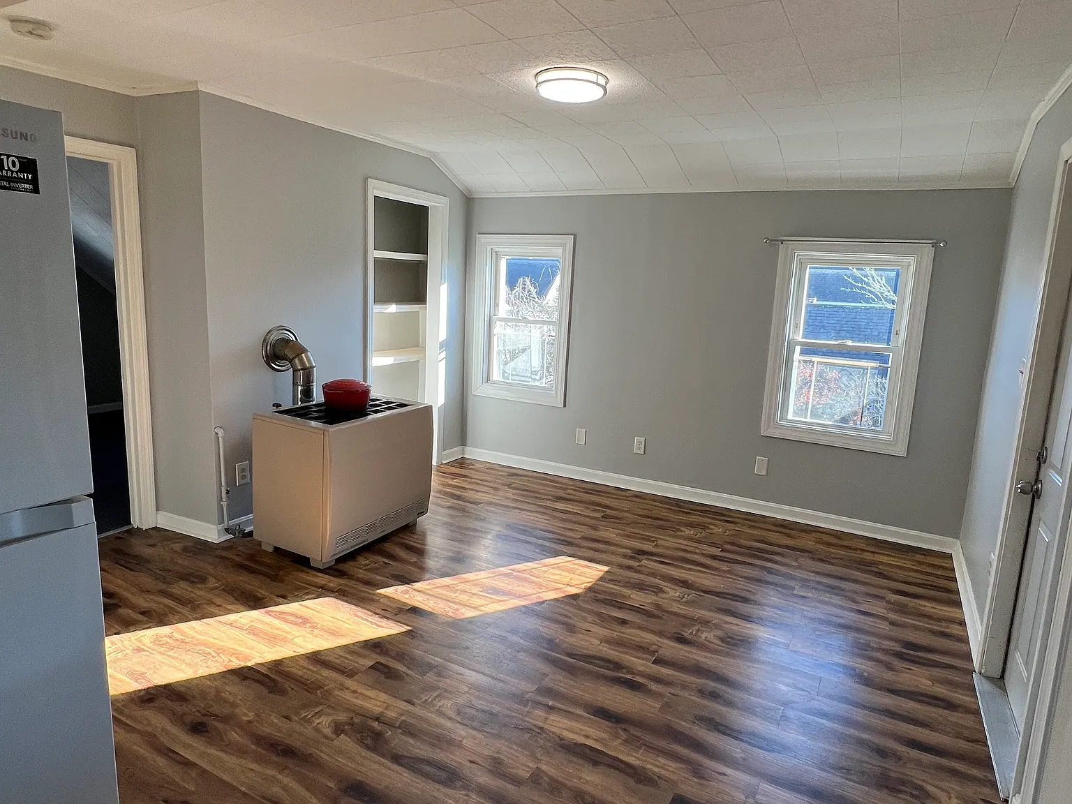 2 bed, 680 sqft, $1,400 — Photo 2