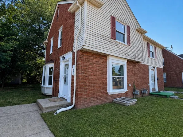 21748 Moross Rd, Grosse Pointe, MI 48236