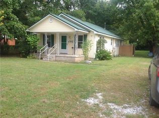 217 S Cleveland St, Springdale, AR 72764